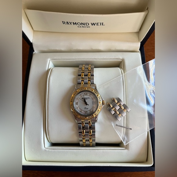 Raymond Weil Tango Women’s Watch Model#5390 - Picture 6 of 13